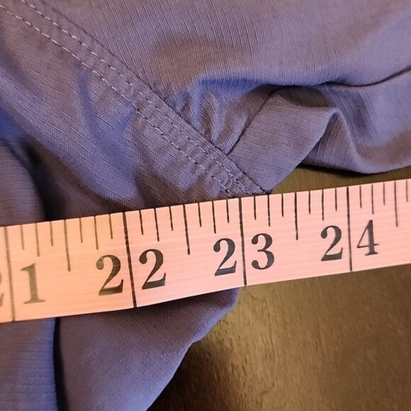 R.E.I. Women's XL Purple Long Sleeve Quick Dry Shirt UPF 30+ - Picture 8 of 9